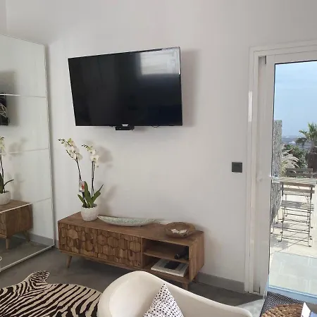 Luxury Studio, Sea View, Pool Appartement